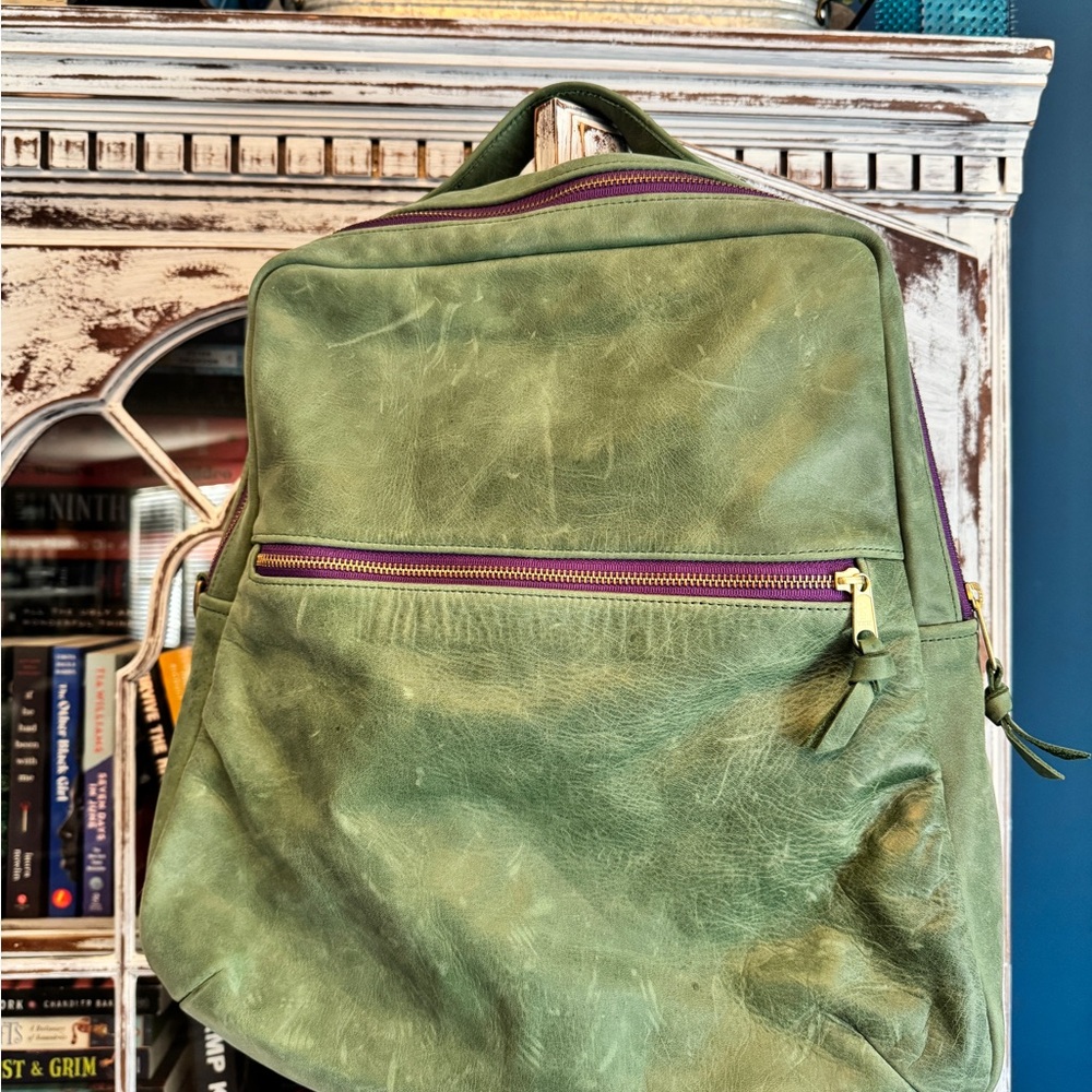 ❌SOLD❌ Satchel Large Wilder Turtle Green Leather Backpack with Hedwig lining